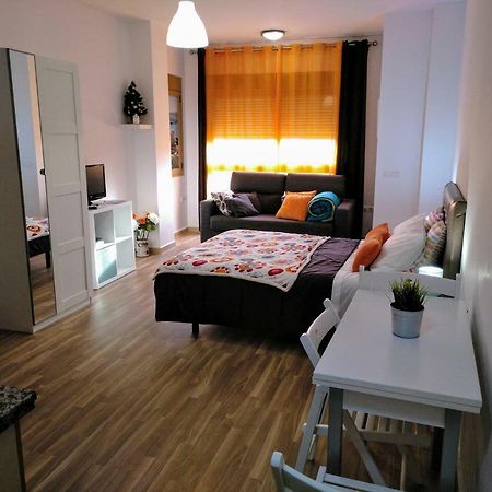 מאלגה Apartamento Domingo Lozano מראה חיצוני תמונה